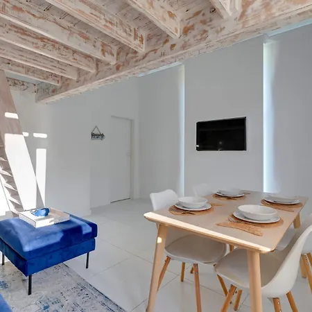 Grand Molo By Grand *